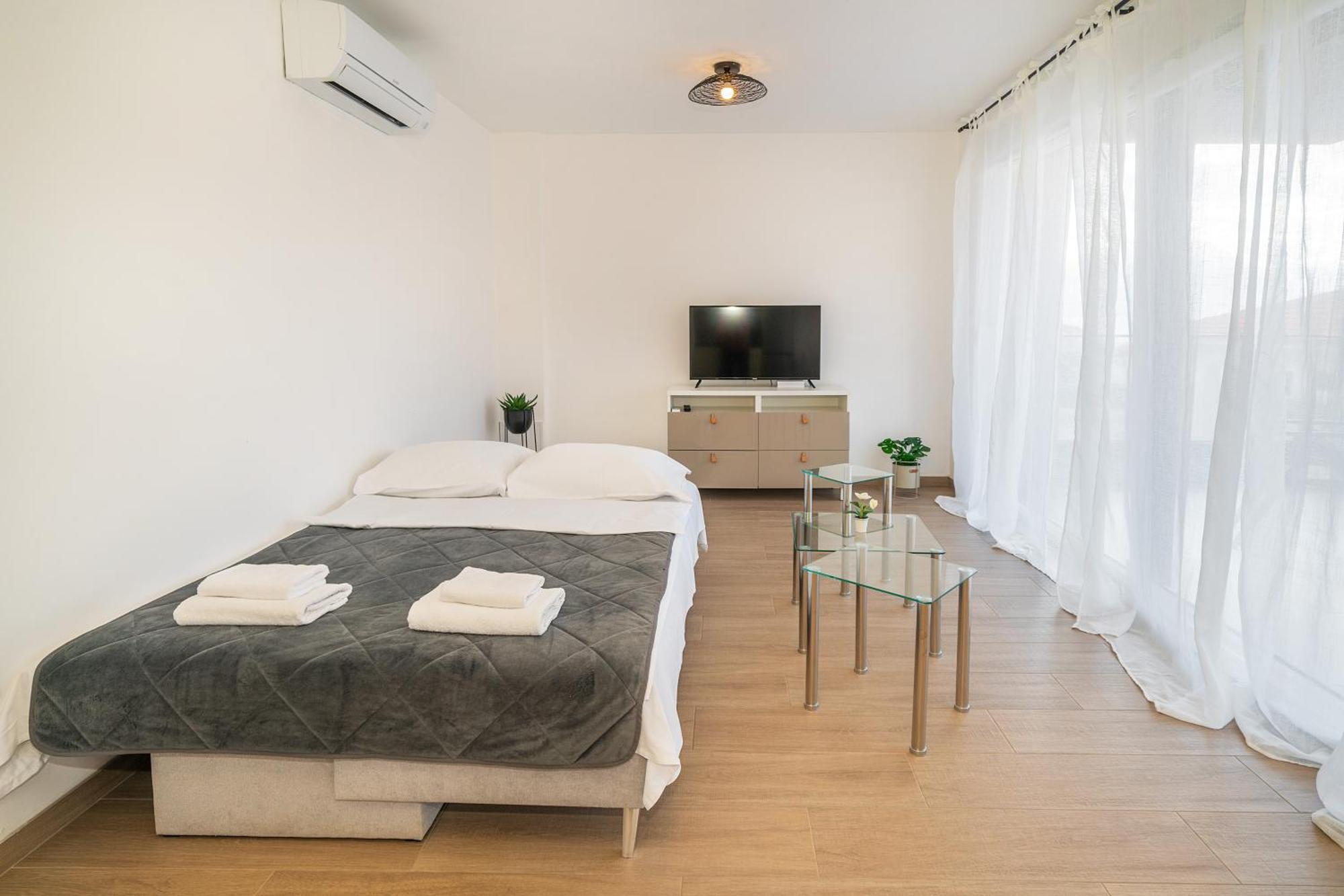 Poolside Apartments Anabella Baška Exteriör bild