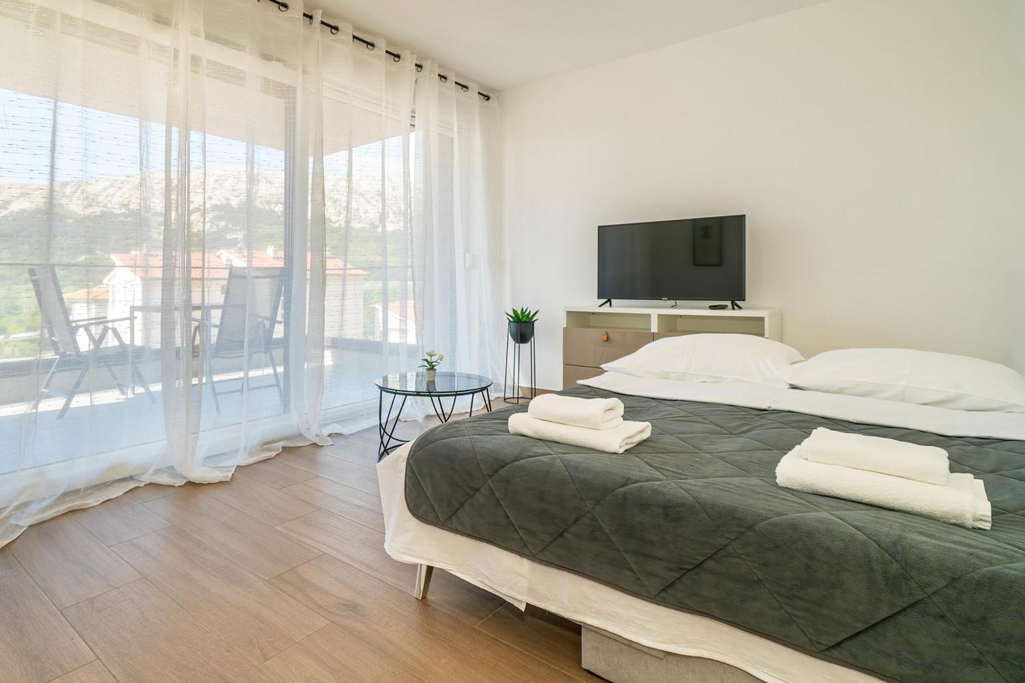 Poolside Apartments Anabella Baška Exteriör bild